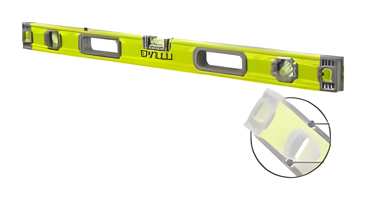 Spirit level with powerful magnets