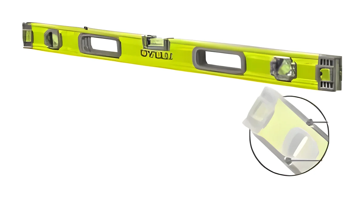 Spirit level with powerful magnets